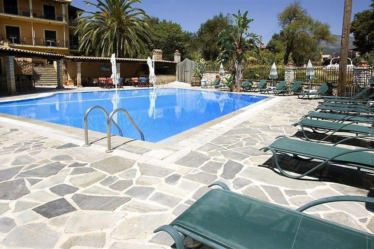 Yannis Servos Barbati Apartments Kültér fotó